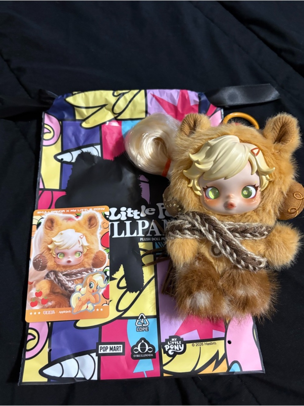 POPMART SkullPanda Applejack MLP